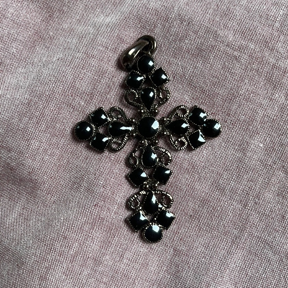 Cross pendant